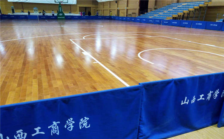 俄勒岡松運(yùn)動體育地板**